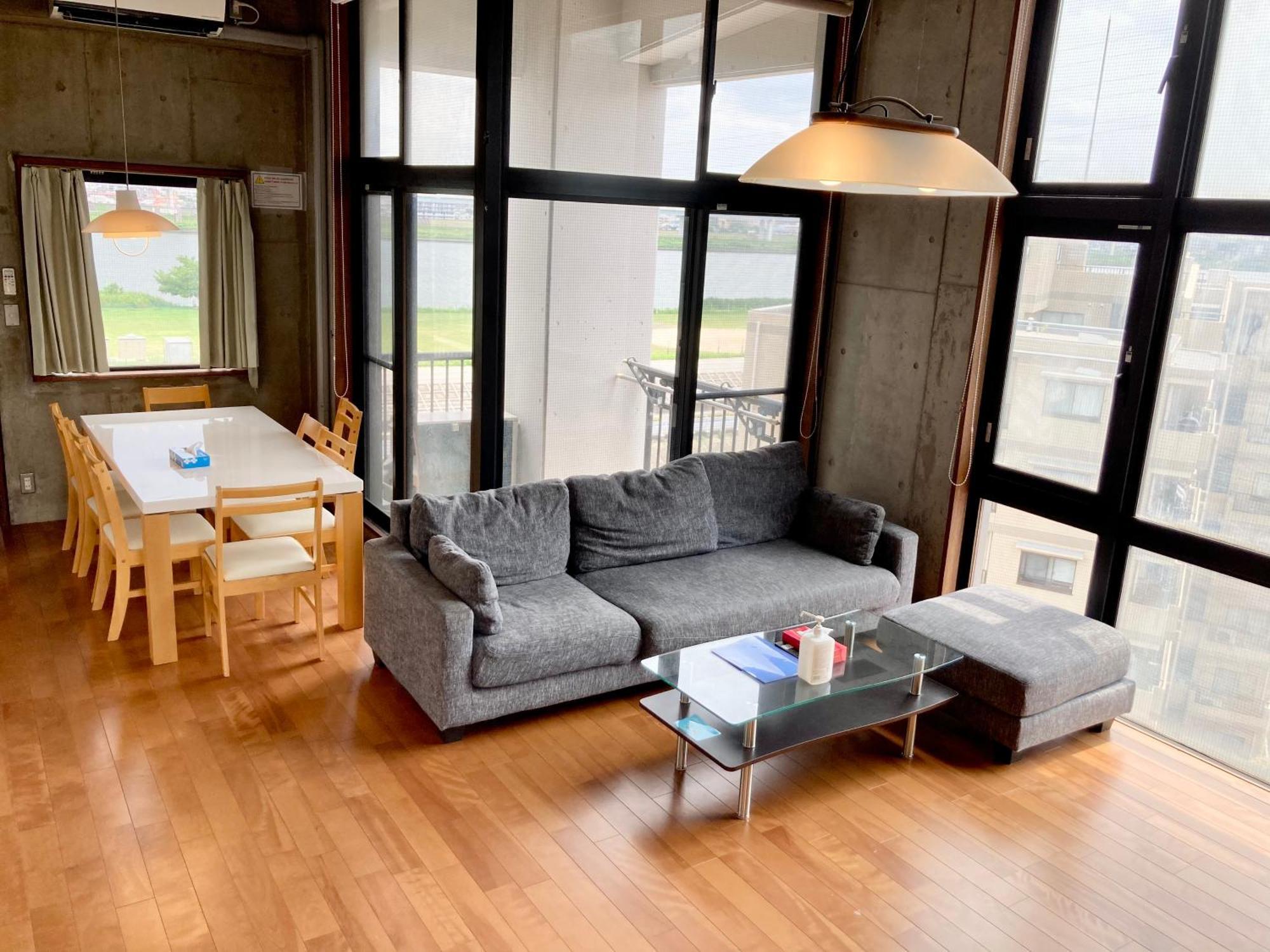 Prism Court Hirai 801 Apartamento *